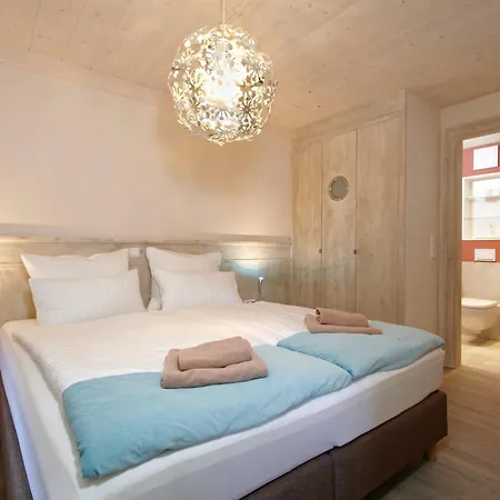 Strandhäuser Blankenfohrt